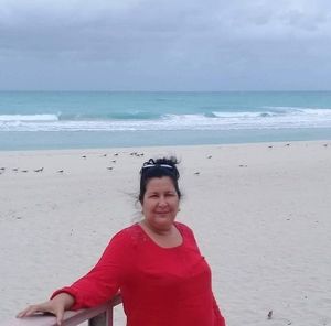 Meet your Posher, Mayda